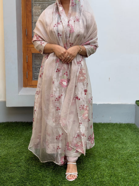 GULZAR - Floral Lines Tissue Suit